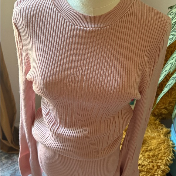 ASOS Pink Knit Set with bell sleeves - Picture 2 of 7